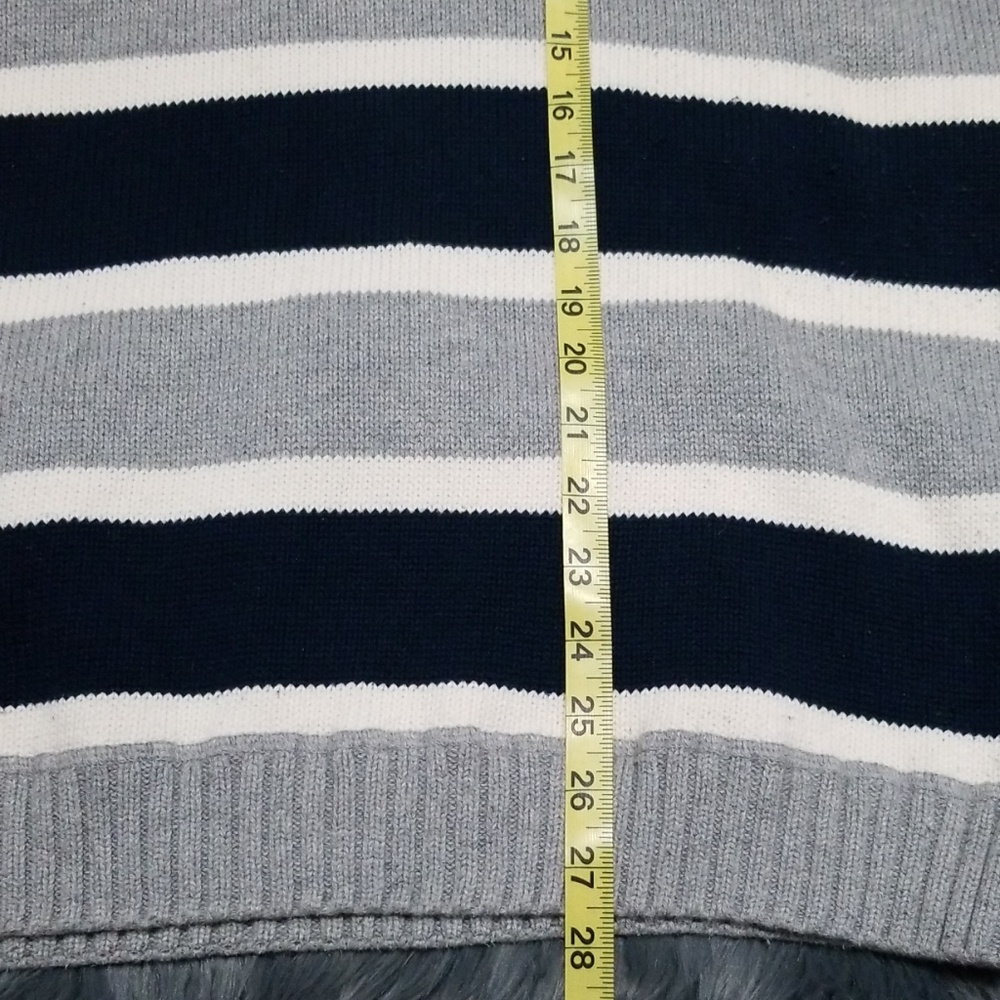Sweater - Picture 3 of 5
